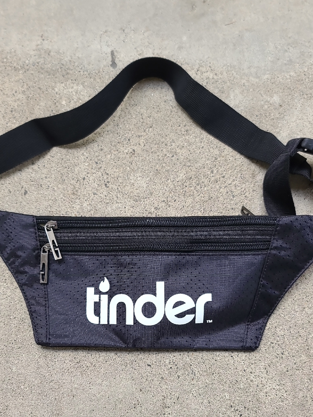 Black Men's Belt Bag — Slim Crossbody Waist Pack